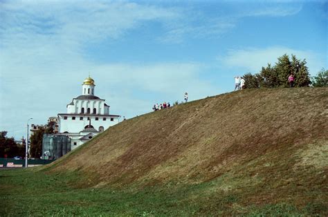 The Defensive Rampart And The Golden Gate Of Vladimir Flickr