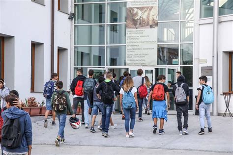 Primo Giorno Di Scuola In Toscana I Genitori Lo Raccontano Con Le Foto