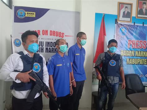 Asal Ganja Dari Medan Masuk Bandara Maleo Dua Pelaku Ditangkap BNNK