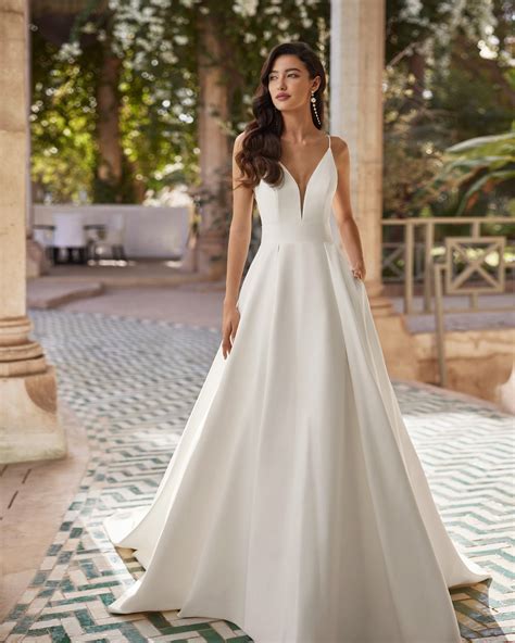 Vestidos De Novia Colecci N Adriana Alier