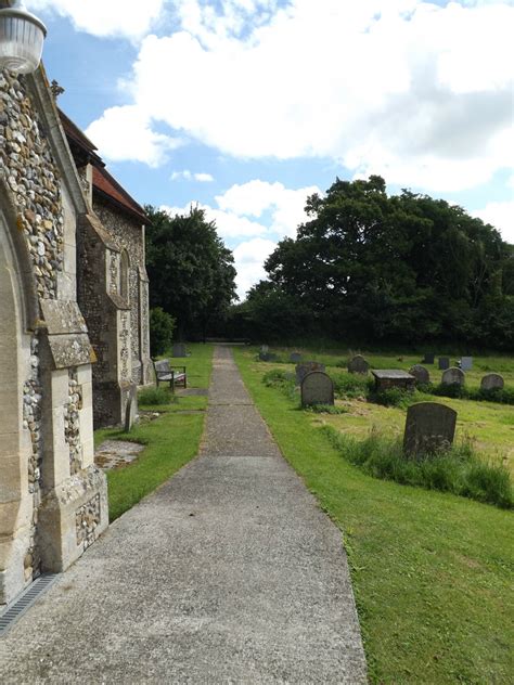 St Mary S Church Path To Barking Road Geographer Cc By Sa