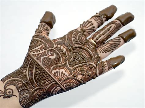 15 Latest Khafif Mehndi Designs And Its Specialities