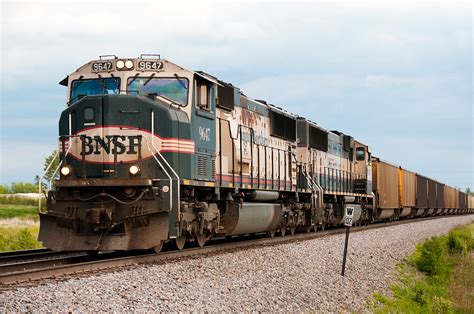 Bnsf 9647 Vomit Bonnet In Superior The Infamous Vomit Bonn Flickr