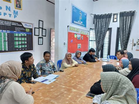 Kunjungan Kerja Ke Kantor Pnm Mekaar