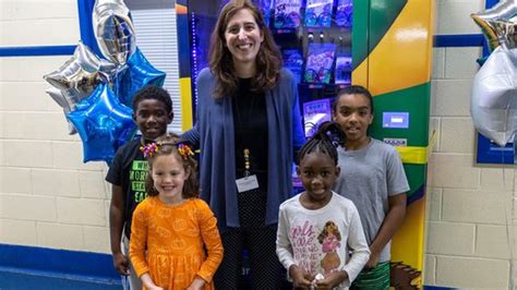 'Being a leader:' Lynchburg City School introduces 'Book Vending ...