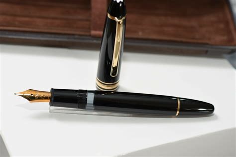 Pluma Estilográfica Montblanc Meisterstück 146 18C Ibérica Pens