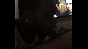 Chupando Polla De Comercio XVIDEOS