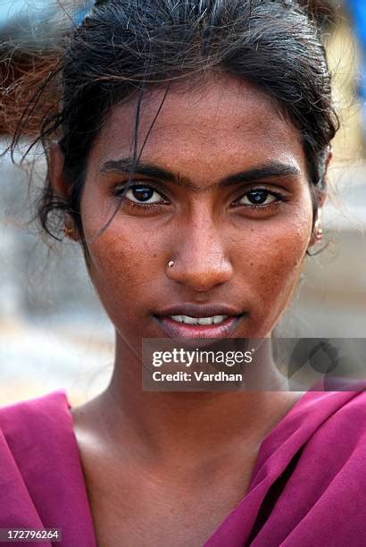 Slum Girl Imagens E Fotografias De Stock Getty Images