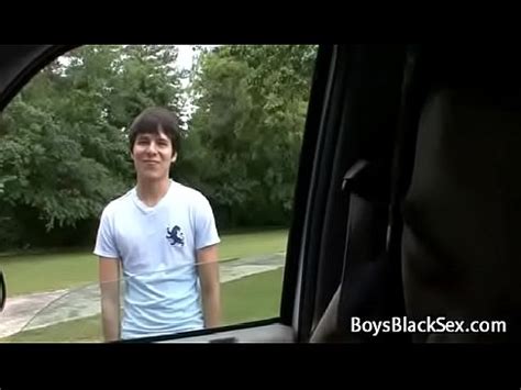 Black Gay Muscular Man Seduces Teen White BOy For A Good Fuck 17 XVIDEOS