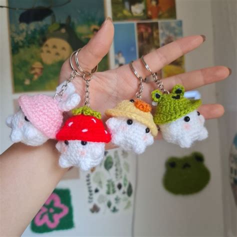 Crochet Cosplay Mushroom Amigurumi Keychain Brooch Pin Crochet