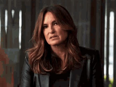 Mariska Hargitay Olivia Benson GIF - Mariska Hargitay Olivia Benson ...