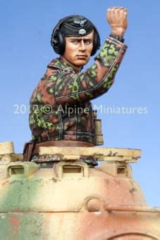 Compra Alpine Miniatures WSS Panzer Commander Set 2 Figs 1 35