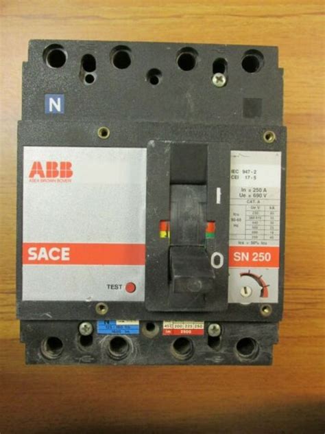 Abb Sace Sn Circuit Breaker A V Ud Ebay