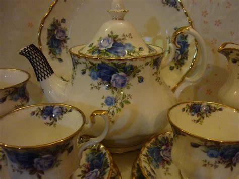 Vintage Teaware And Collectibles Royal Albert Moonlight Rose Teaset 23