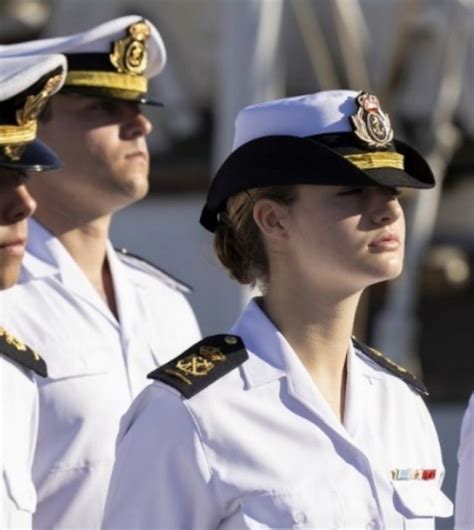 Fotos de la princesa Leonor en bikini en Uruguay generan indignación en redes está en su