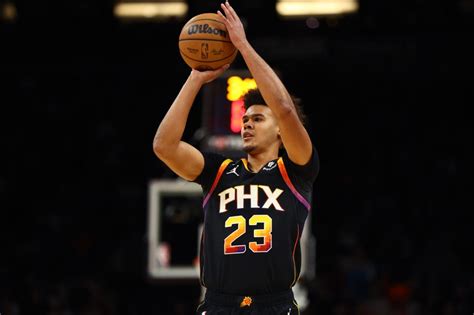 Phoenix Suns' Cam Johnson Continues Phenomenal Play Against Hornets ...