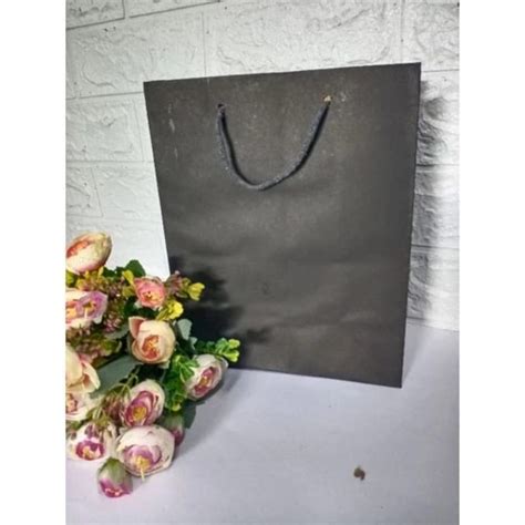 Jual Paper Bag Hitam Polos 20x25x10 Shopee Indonesia