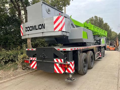 Model Mobile Crane For Heavy Lifting On Promotion For Sale Ton