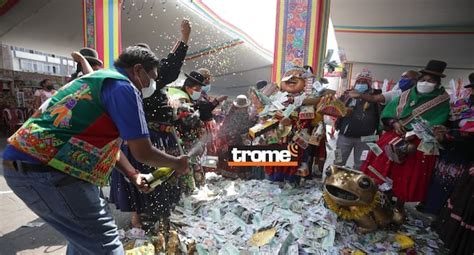 D A Del Ekeko Per Y Bolivia Celebran Con Este Personaje De La