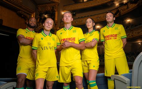 FC Nantes MAILLOT HOME 2023 2024 Entre élégance et tradition