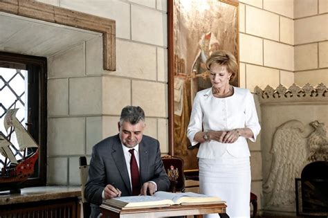 Ntrevederea Premierului Marcel Ciolacu Cu Majestatea Sa Margareta