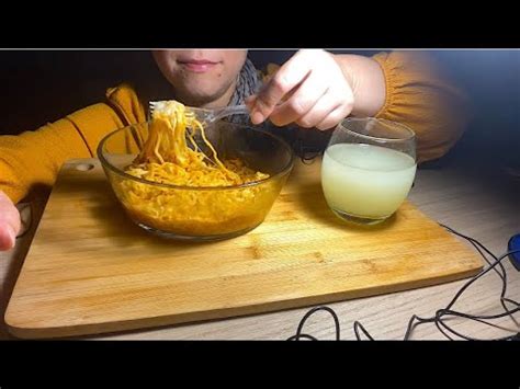 Asmr Ka Arli Noodle Yemek Sess Z Altyazili Mukbang Youtube