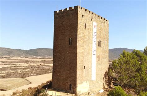 La oficina de turismo y el centro de interpretación del torreón de