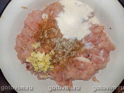 Домашняя вареная колбаса из курицы. Рецепт с фото