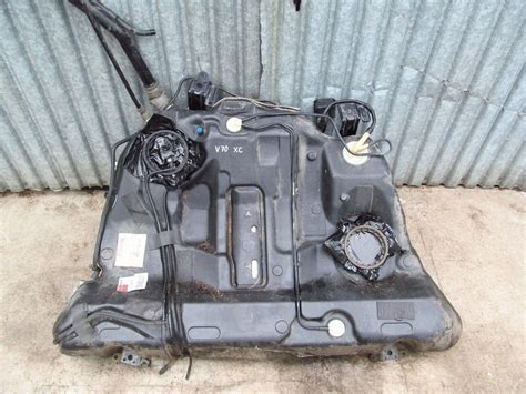 ZBIORNIK BAK PALIWA VOLVO V70 XC70 2 4T 00 05r 11722303720