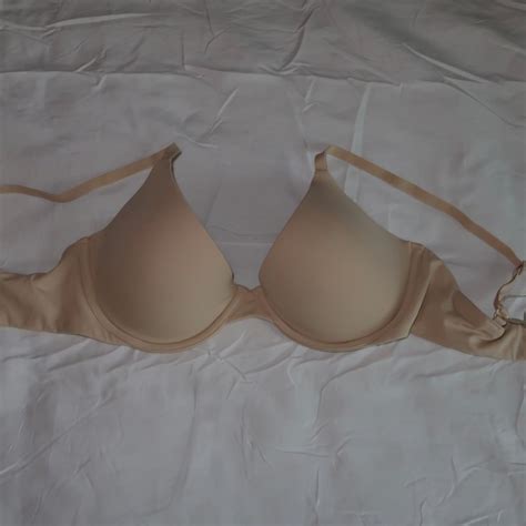 Nude SKIMS Plunge Underwire Bra 34D NEVER Depop