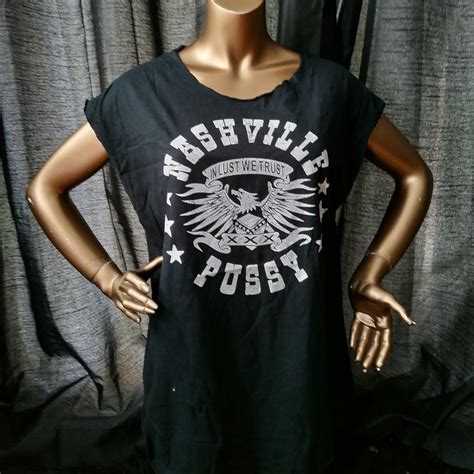 Nashville Pussy T Shirt Size XL Sleeves And Neckline Depop