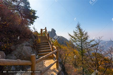 青岛崂山步行栈道 高山丘壑 自然风景 摄影素材 汇图网