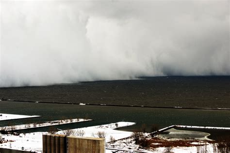 Snowstorm Upstate New York: How Lake-Effect Snow Phenomenon Causes Epic ...