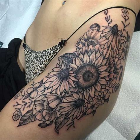 36 Wonderful Waist And Hip Tattoos For Women Tattooblend Hip Tattoos