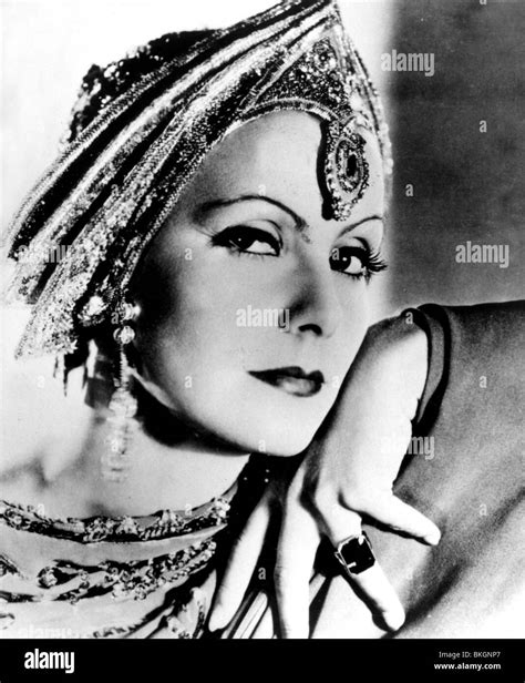 Mata Hari 1931 Greta Garbo Stock Photo Alamy