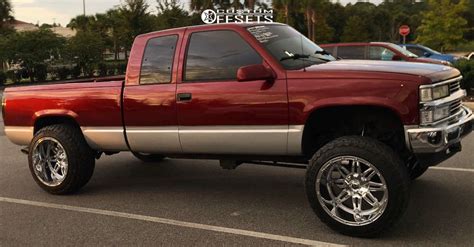 1995 Chevrolet K1500 With 22x14 76 Fuel Hostage And 35125r22 Toyo