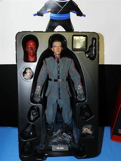 Red Skull 1 6 Scale Hot Toys Review Hi Def Ninja Blu Ray SteelBooks Pop Culture Movie News