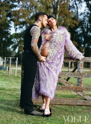 Las románticas FOTOS de Christian Nodal y Cazzu en Vogue Vogue