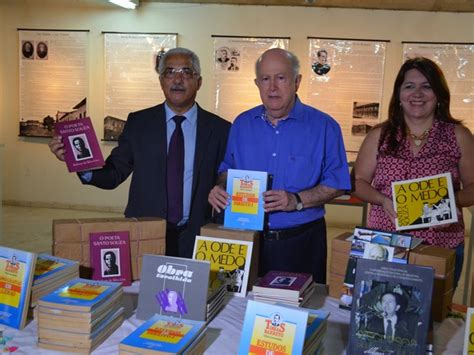 G Funda O Augusto Franco Doa Livros Para Bibliotecas P Blicas