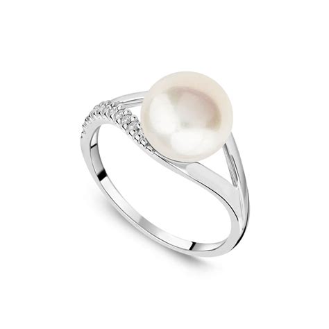 9ct White Gold Fwp Pearl Cubic Zirconia Split Shoulders Ring