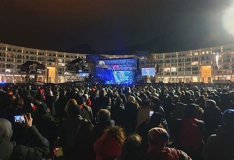 Capodanno In Piazza A Salerno Con Giorgia Corse Metropolitana Tutta La