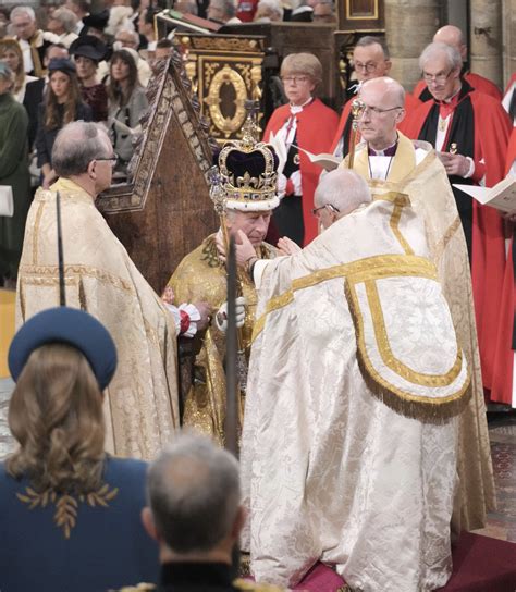 La coronación del Rey Carlos III del Reino Unido un emotivo acto de