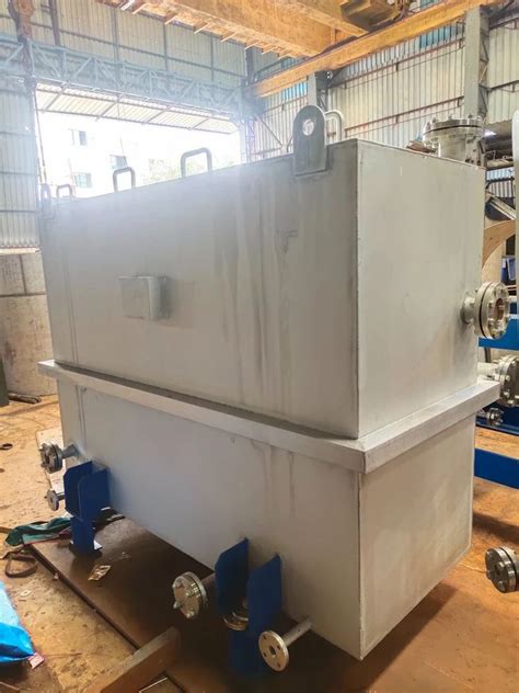 Mild Steel Extractor Feed Hopper For Industrial Use Weight Capacity