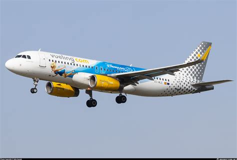 Ec Mle Vueling Airbus A Wl Photo By Felix Sourek Id