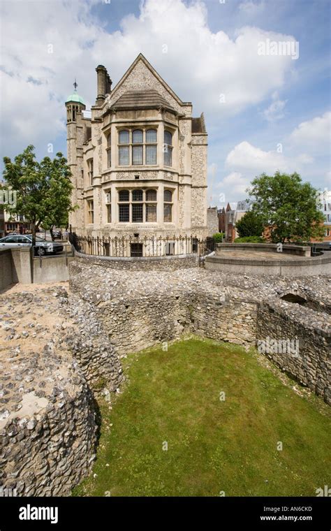 The Castle Winchester Restored Passageways And Basement Of Tower Stock