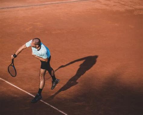 Technique Tennis Les Différents Lancers De Balle Au Service