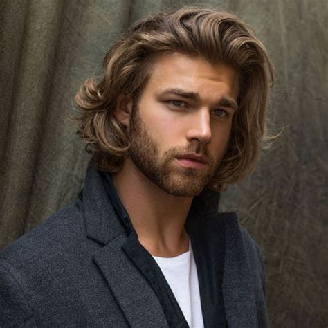 18 Top Notch Hairstyles For Men Growing Out Their Hair