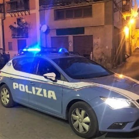 Palermo Le Danno Appuntamento In Un B B Per Fare Sesso Ma La Picchiano