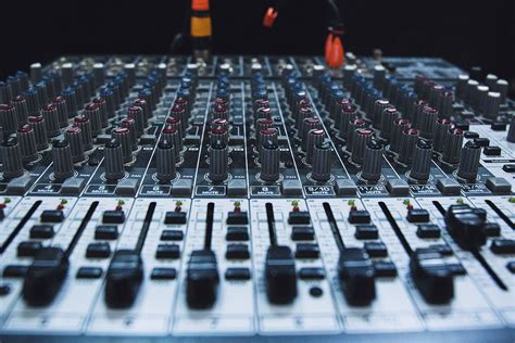 How To Master Your Equalizer Settings For The Perfect Sound Digital