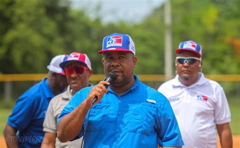 Santo Domingo Este Har Torneo B Isbol Municipal Clase A Momento